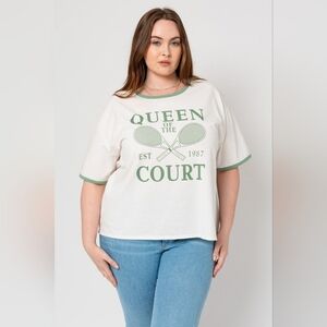 ❣️NWT Gilli Queen 👑 Of The Court Ringer Tee In Green/White Combo, Size L